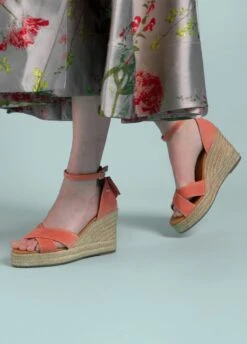 Fairfax & Favor Valencia Wedge - Melon -Throstlenest Saddlery Shop ff valencia melon 3rdy