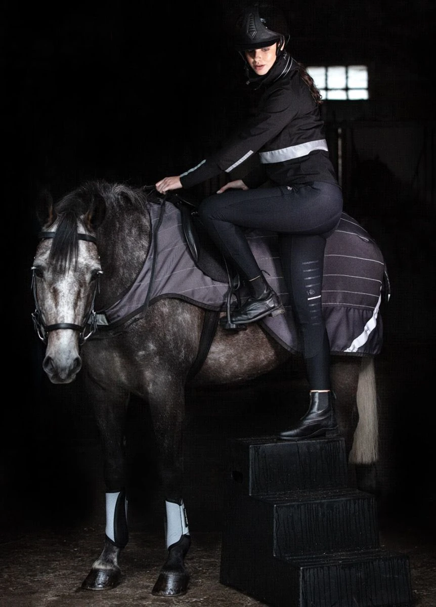 Amigo Reflectech Competition Sheet - Grey/Black 3 Amigo Reflectech Competition Sheet - Grey/Black